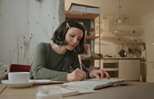 8 Essential Habits of Highly Productive Content Writers